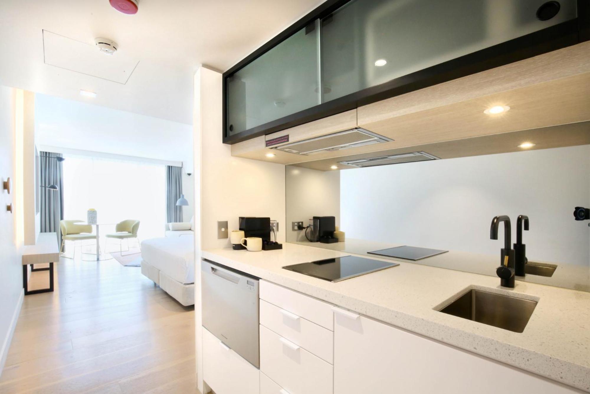 Miss Baker'S Boutique Accommodation Bondi Сидни Екстериор снимка
